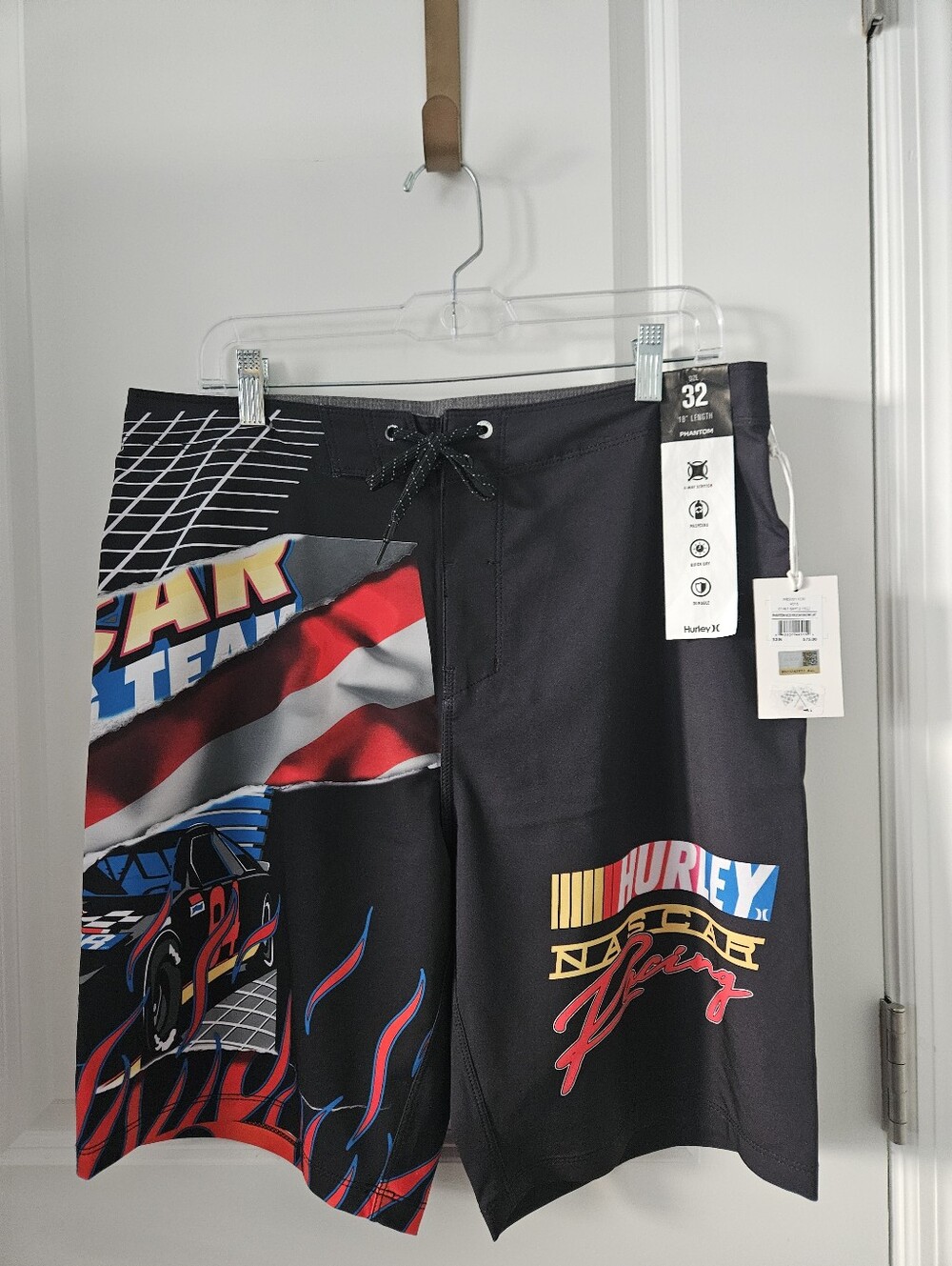 Nwt Sz 32" NASCAR Hurley Phantom-Eco Racing Boardshort - Black